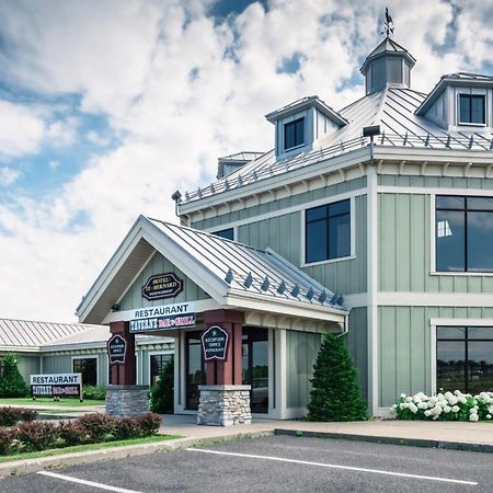 Hotel St-Bernard Saint-Bernard-de-Lacolle Kültér fotó