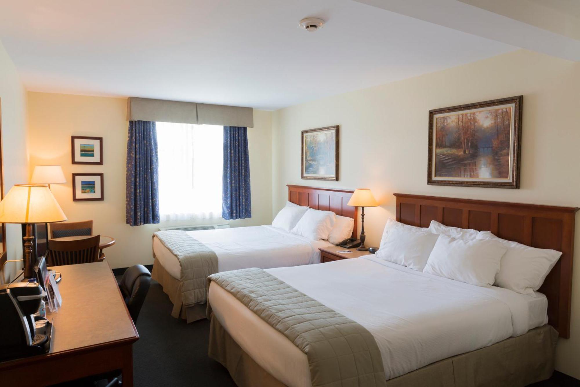 Hotel St-Bernard Saint-Bernard-de-Lacolle Kültér fotó